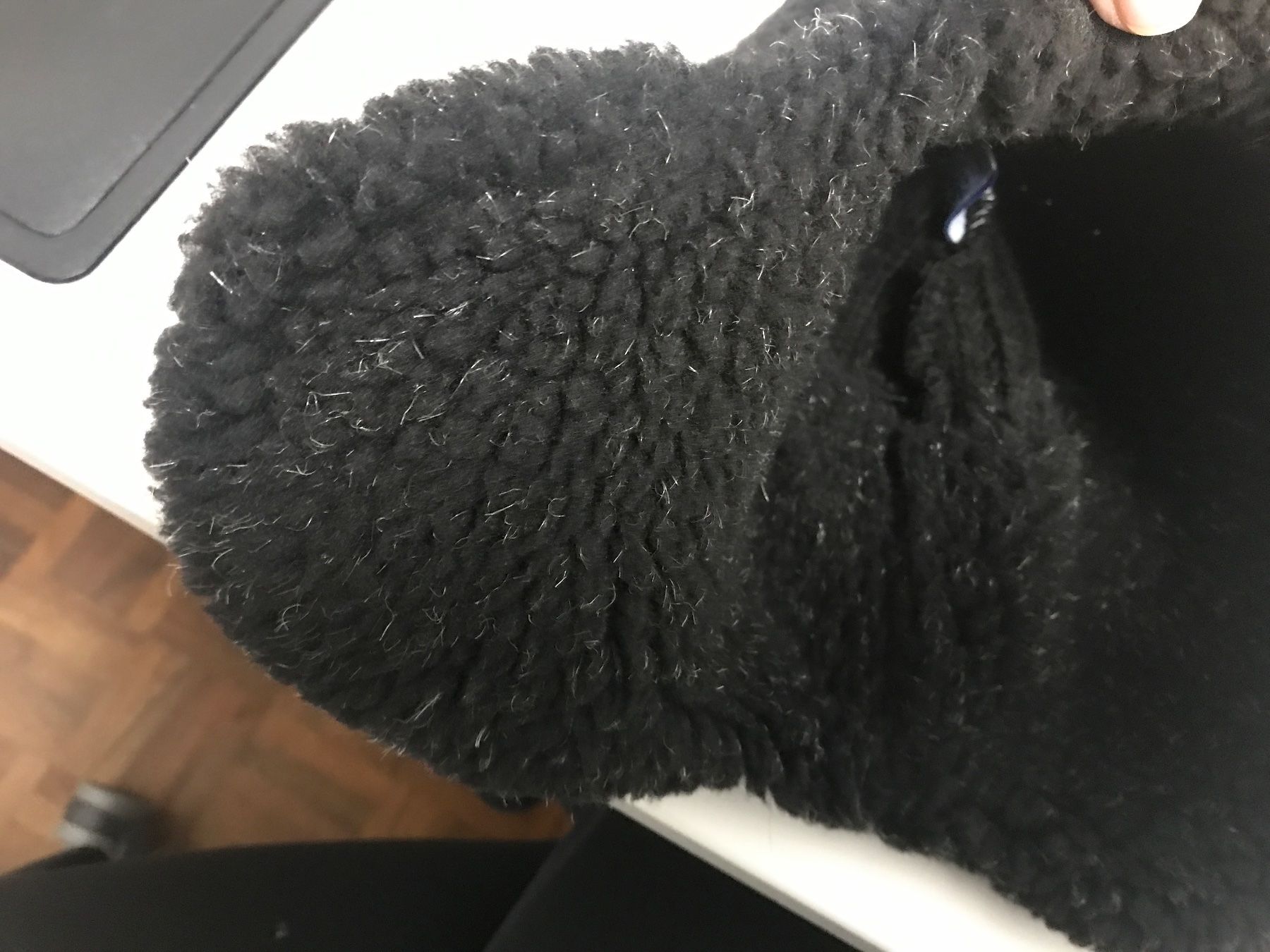 Copricapi, berretti & cappellini: Stylische schwarze warme Mütze – Usato da St. Margrethen SG venduto da kellenbh 2