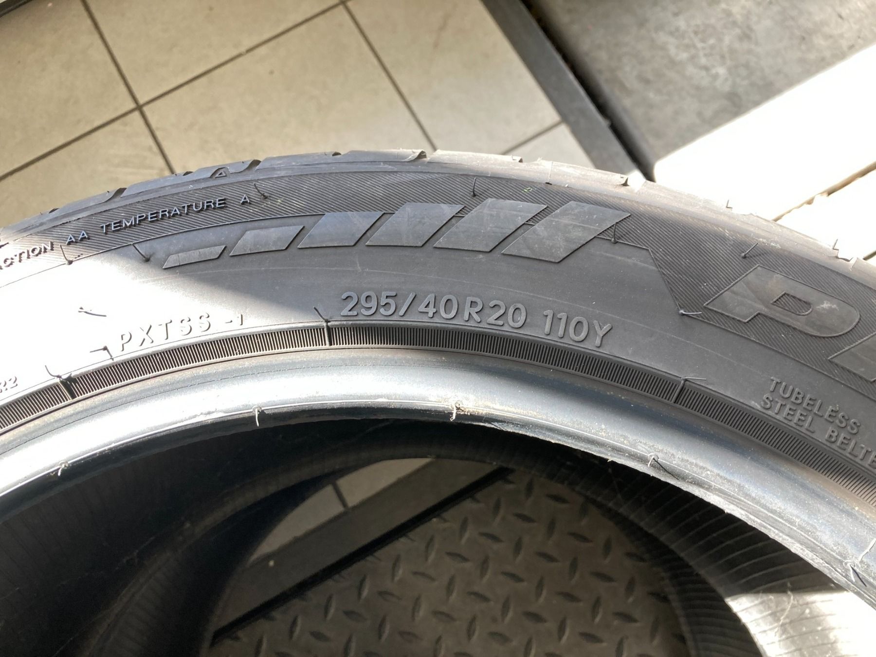 Toyo Pneumatici & Ruote complete: 295/40R20 Sommerpneu – Usato da Cham venduto da WB2223 3