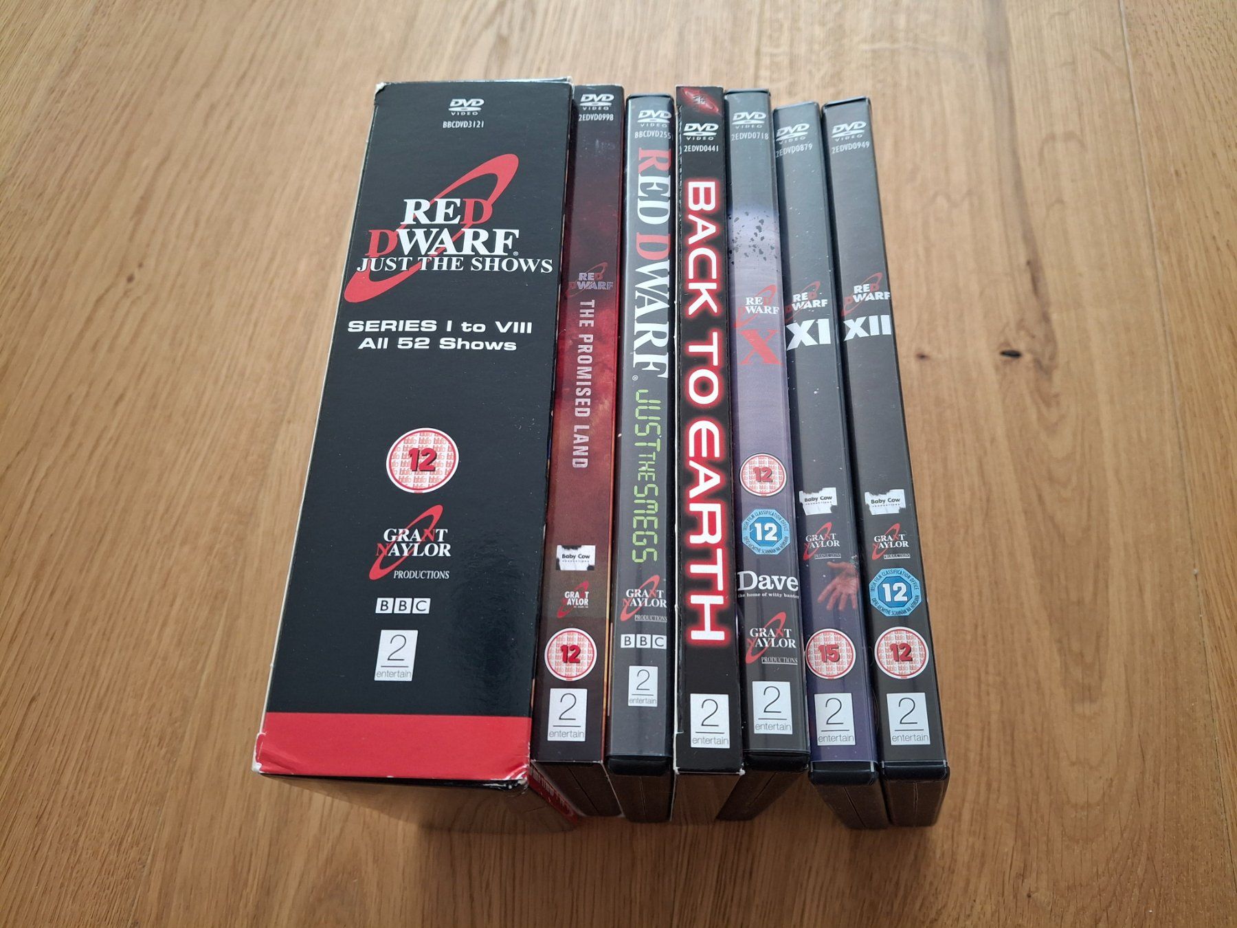Tutti i DVDs: Red Dwarf Collection Sammlung - DVD - English – Usato da Hindelbank venduto da Louelle 2