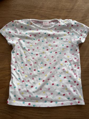 Süsses Sommer T-Shirt mit Pünktchen, Grösse 98, Top Zustand!