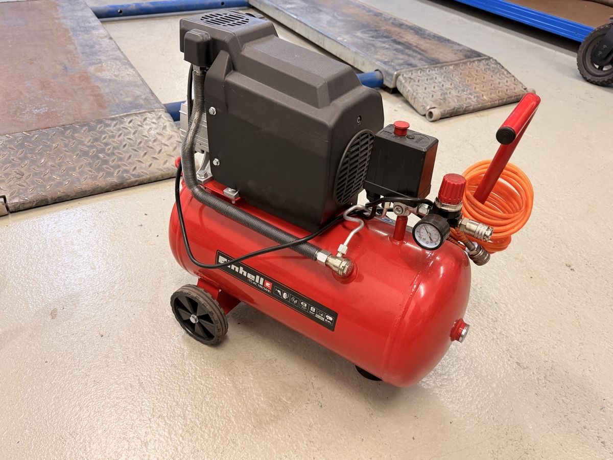 Einhell Compressori: Kompressor Einhell TC-AC 190/24/8 24 Liter guter Zustand – Usato da Thun venduto da SANPA_90