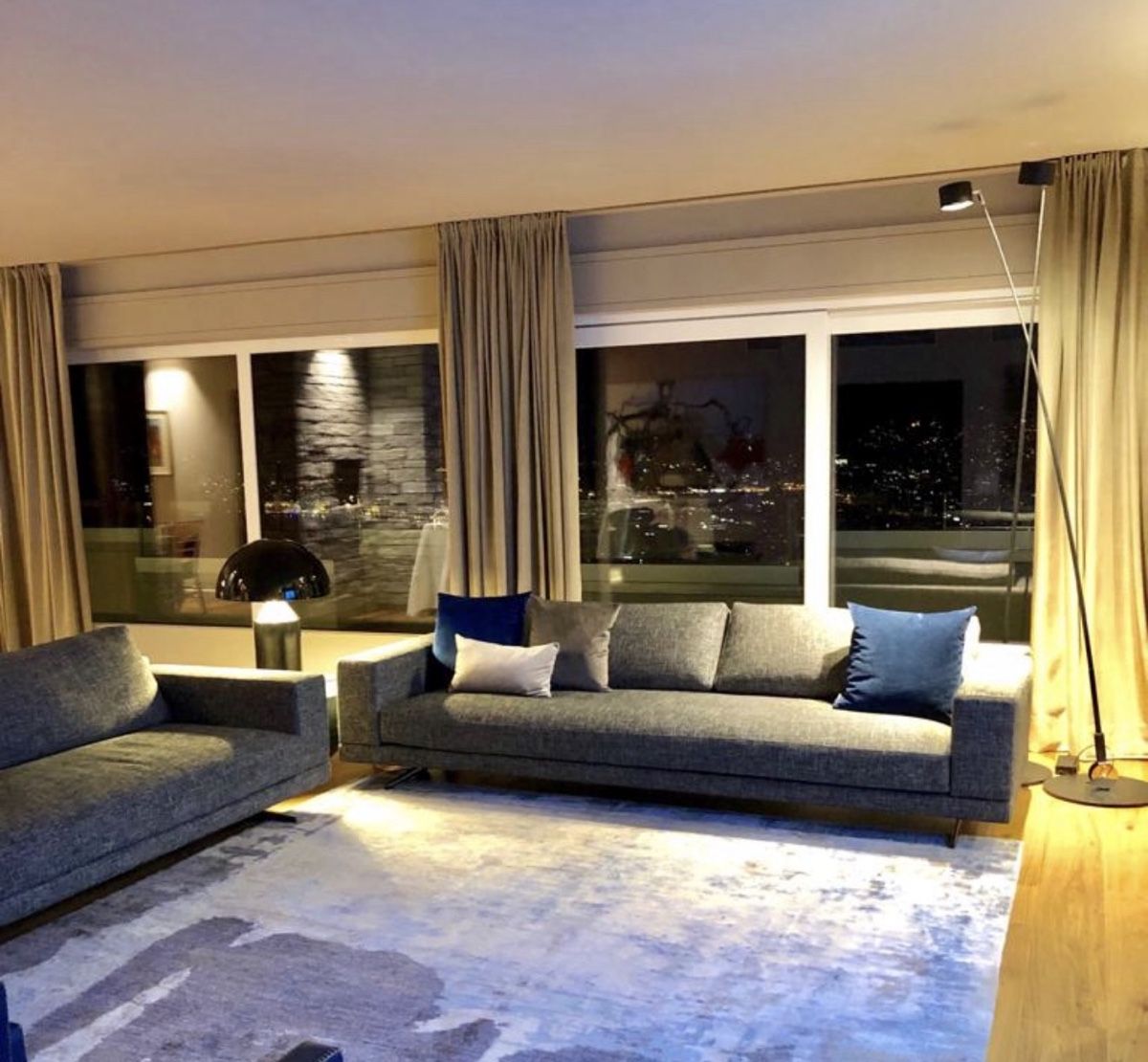 Sofas: Poliform 2 Divani Mondrian 270 cm  – D'occasion à Pregassona par cor_mb96 1