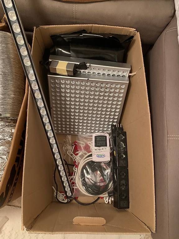 Growbox Altro: Growzelt Pflanzenzucht Set – Usato da Balzers venduto da freedirt 3