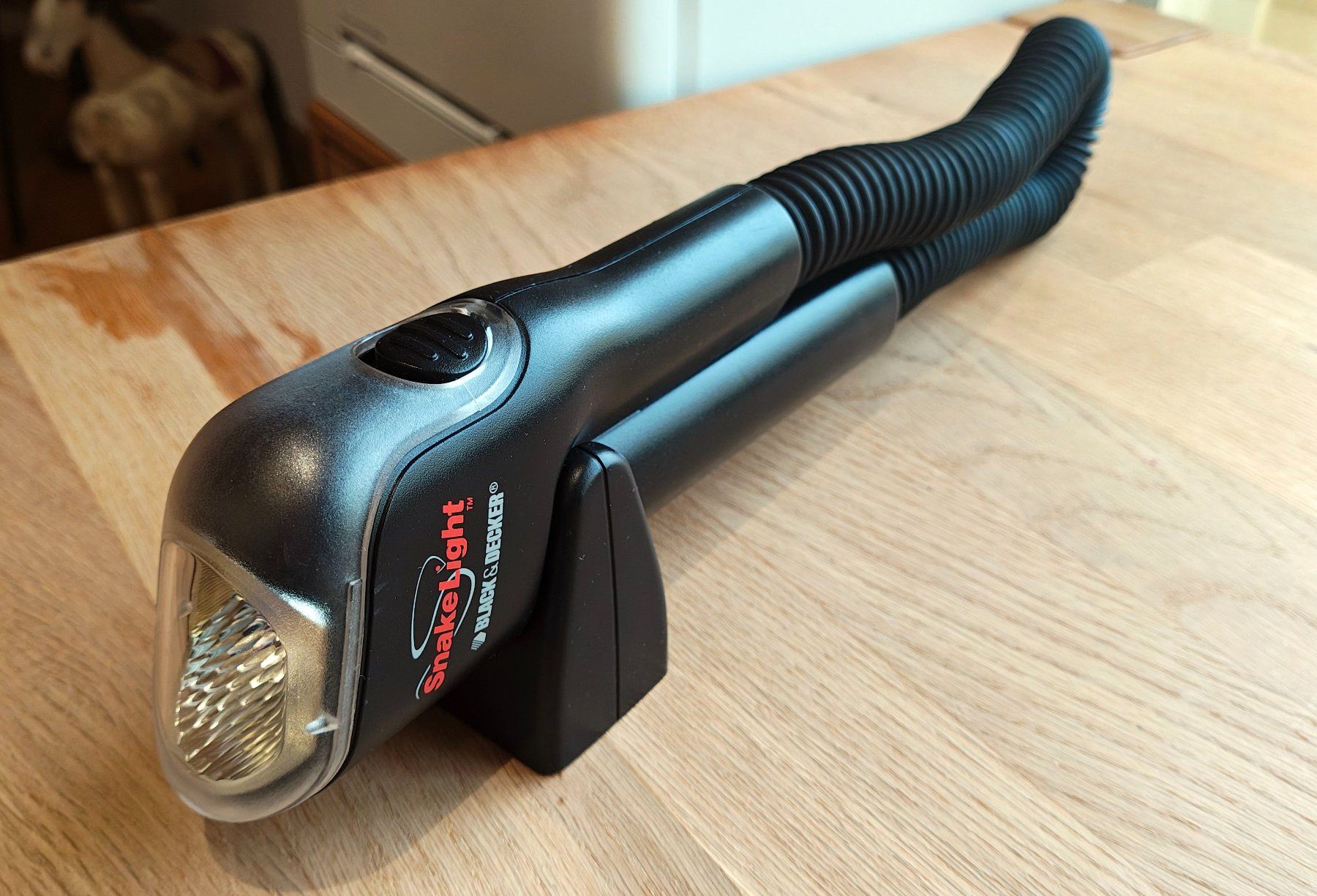 Lampes: Black&Decker Lampe "SnakeLight" - inkl. Halter & 2 Batterien – D'occasion à Bassersdorf par Stingray66 1
