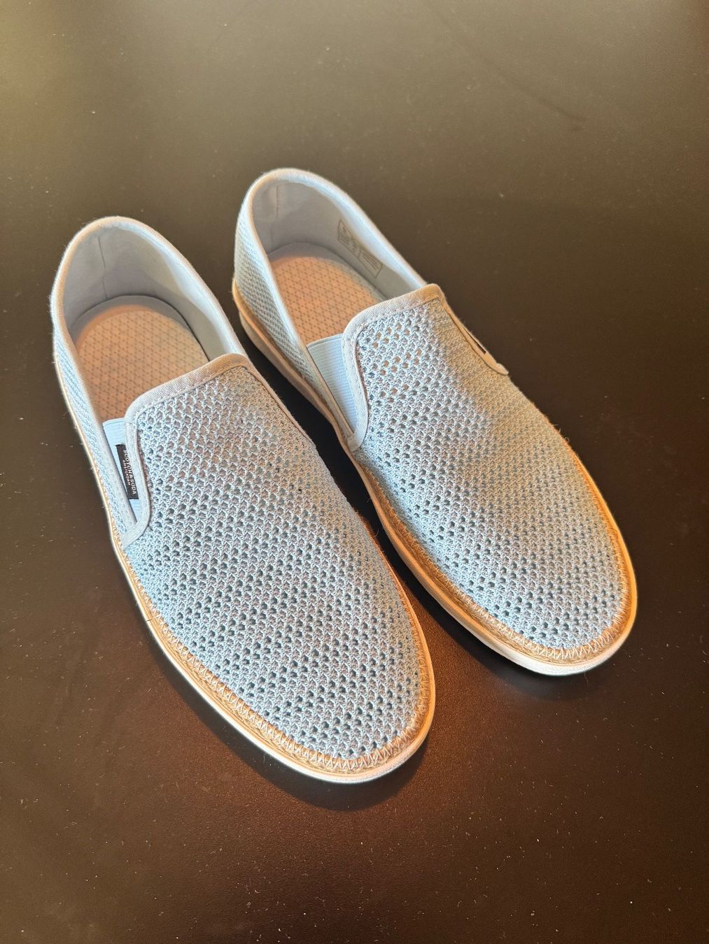Chaussures hommes: Slipper von SCOTCH & SODA, hellblau, Grösse 44 – Neuf avec emballage d'origine à Zürich par Alpnach_