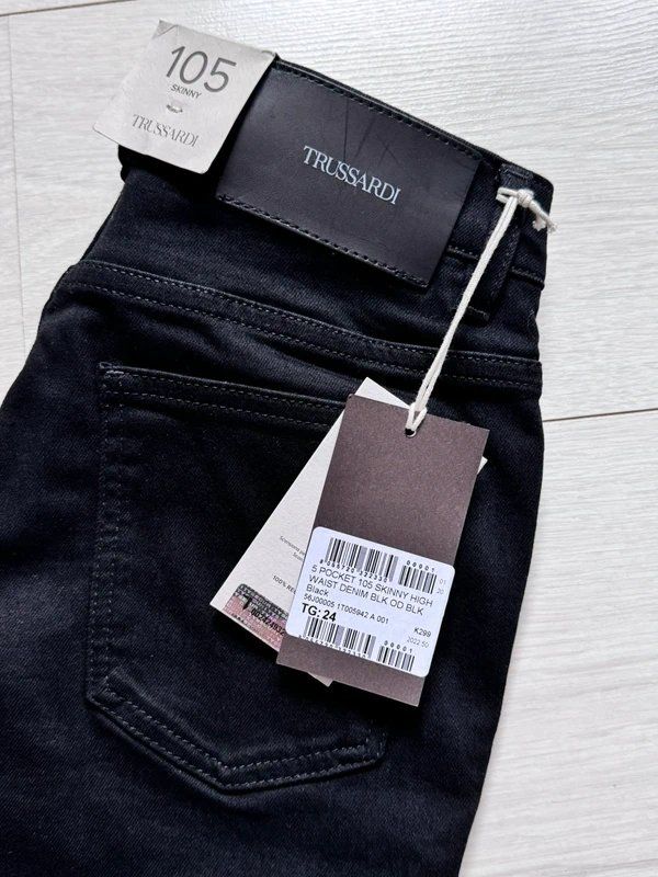 Trussardi Jeans: Trussardi Damen jeans – Nuovo e nell'imballaggio originale da Auw venduto da Neo_z2rq 2