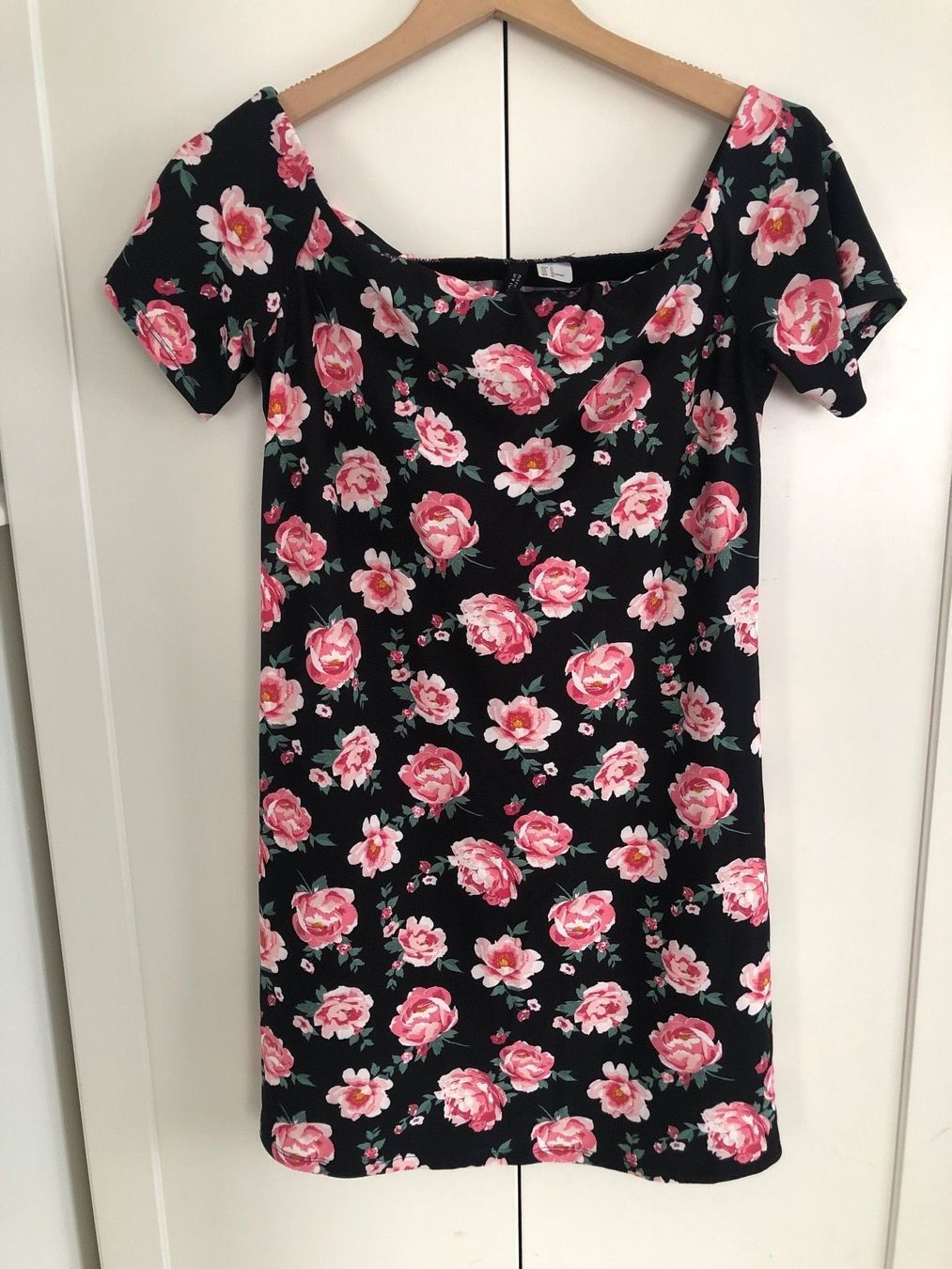 H&M Vestiti: H&M Kleid gr. M – Usato da Obfelden venduto da JackyRot