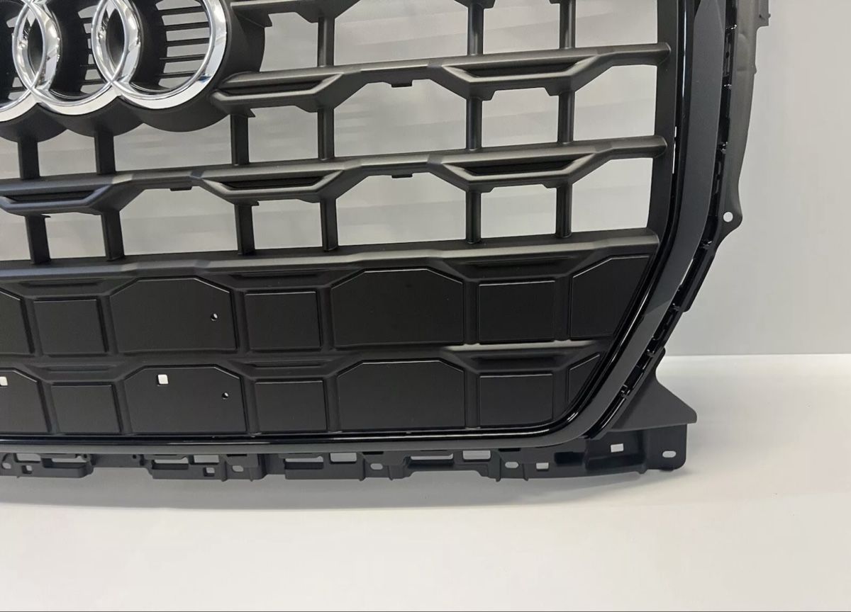 Audi Accessori per altri veicoli: Audi Q2 Kühlergrill ab 2020 – Nuovo (secondo la descrizione) da Gerlafingen venduto da luc_27xh 4