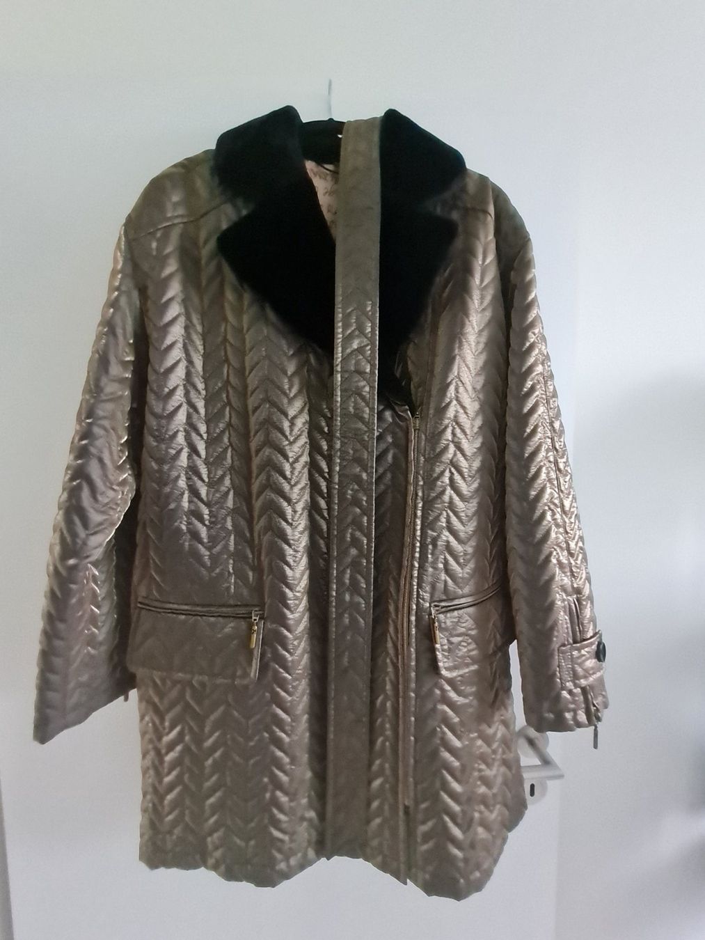 Jacken: Jacke Damen / Gr. 38-42 Gold – Gebraucht aus Schaffhausen von Catboot01 3