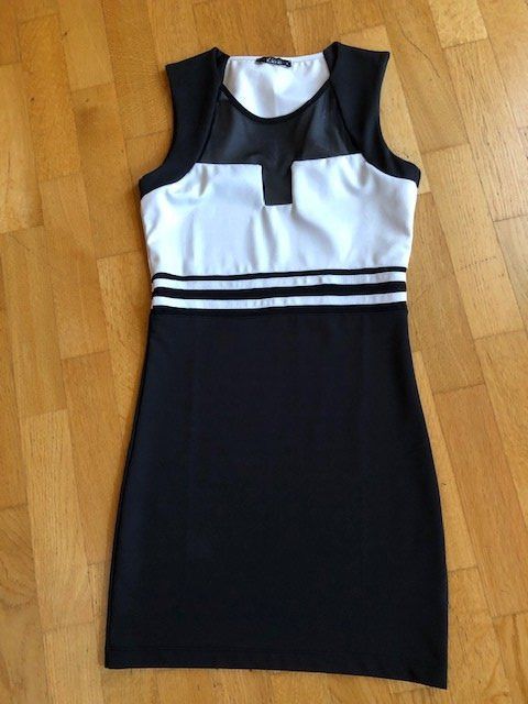 Vestiti: Kleid – Usato da Höri venduto da Alfar 1