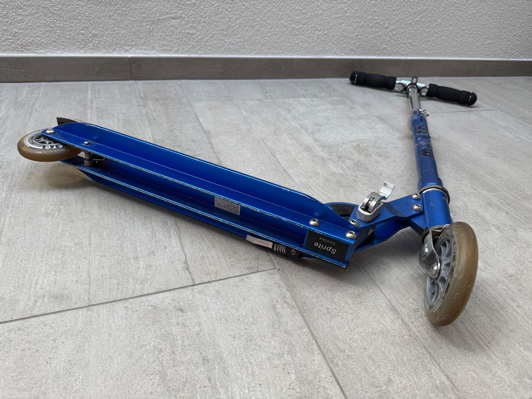 Micro Kickboard: Micro - Trotinette 2 roues – Usato da Zürich venduto da odi_ldv8 2