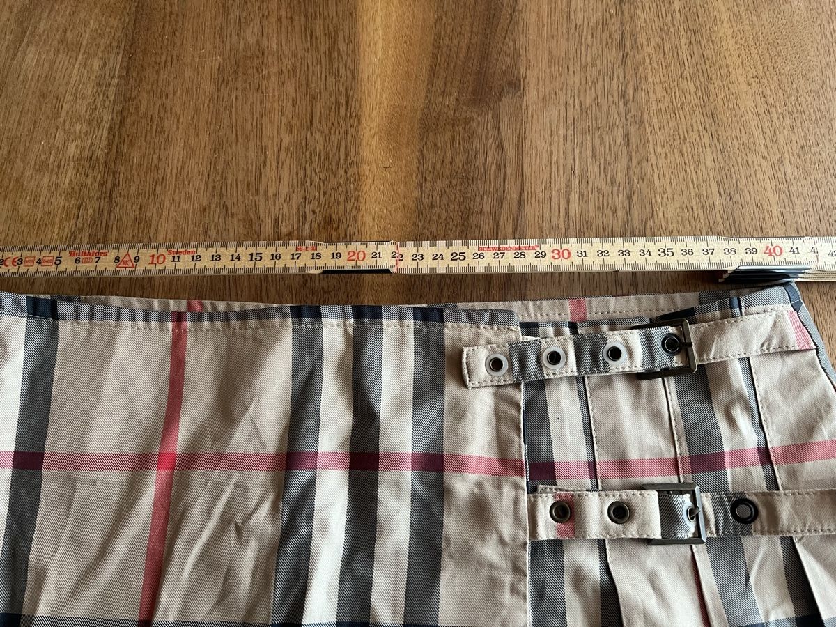 Burberry Jupes: Burberry Jupe Gr L – Neuf avec emballage d'origine à Aarberg par Jakaro 2