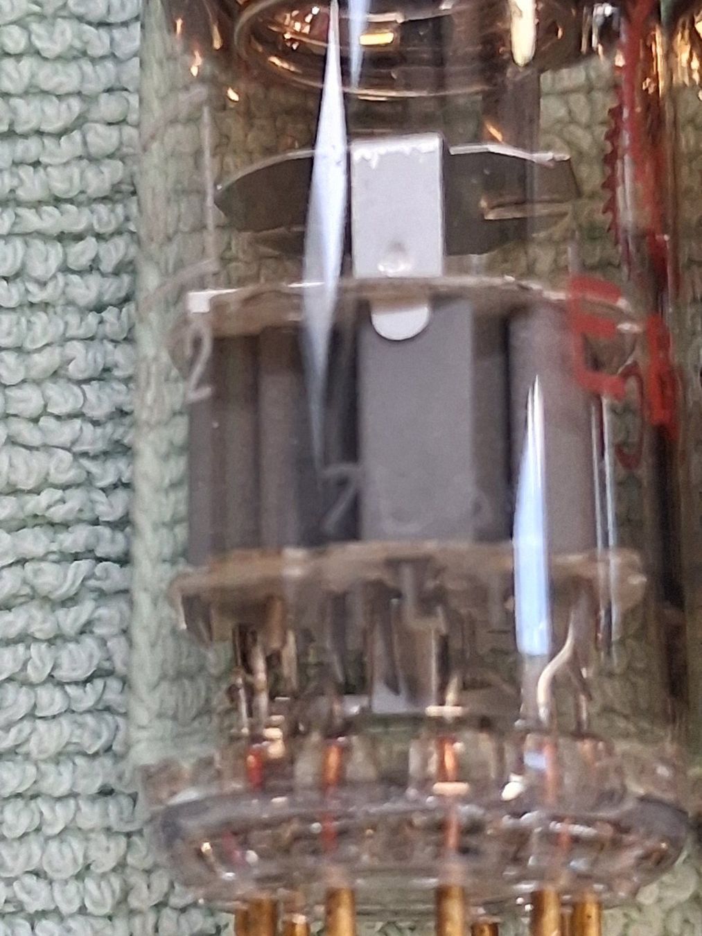 Amplificatori: Valvo E88CC red label NOS 1965 goldpin, gleicher Datumscode – Nuovo (secondo la descrizione) da Wohlen AG venduto da strowo 2