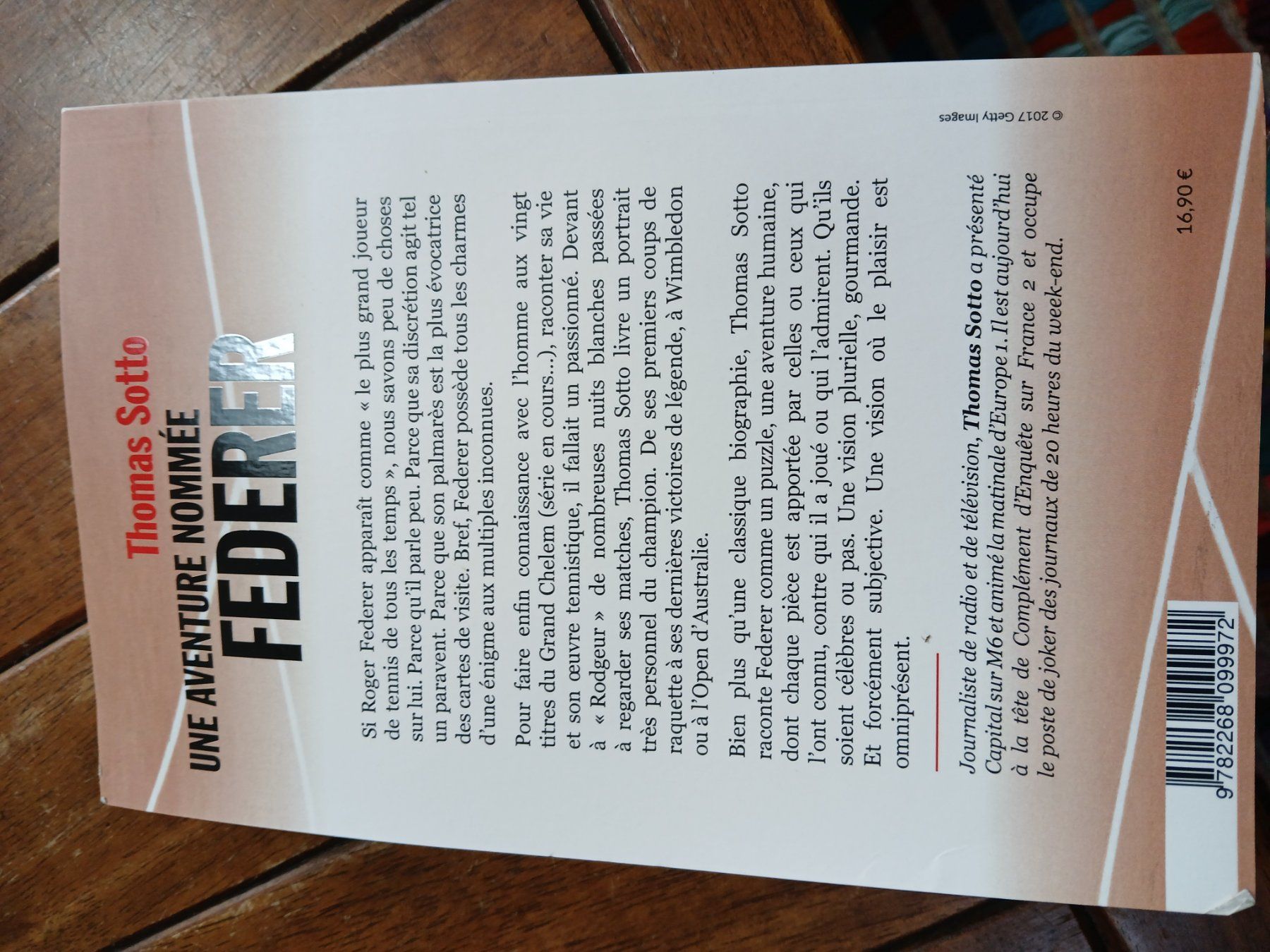 Livres: Federesque (20 ans de carrière)+une aventure nommée Federer – D'occasion à St-Cergue par VeganWarrior 3