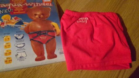 Badewindel shorts gr S rot