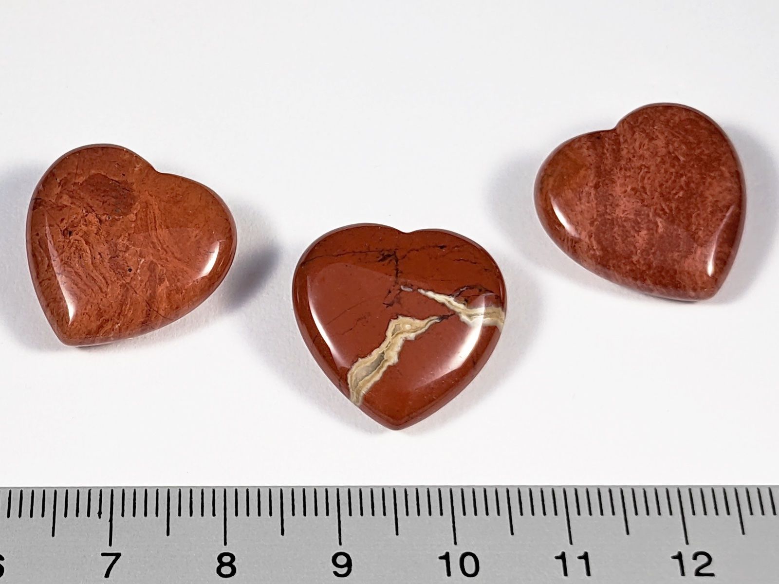 Minerali & Pietre curative: rote Jaspis Herzen 20mm 3Stk. – Nuovo e nell'imballaggio originale da Meilen venduto da StoneGarden