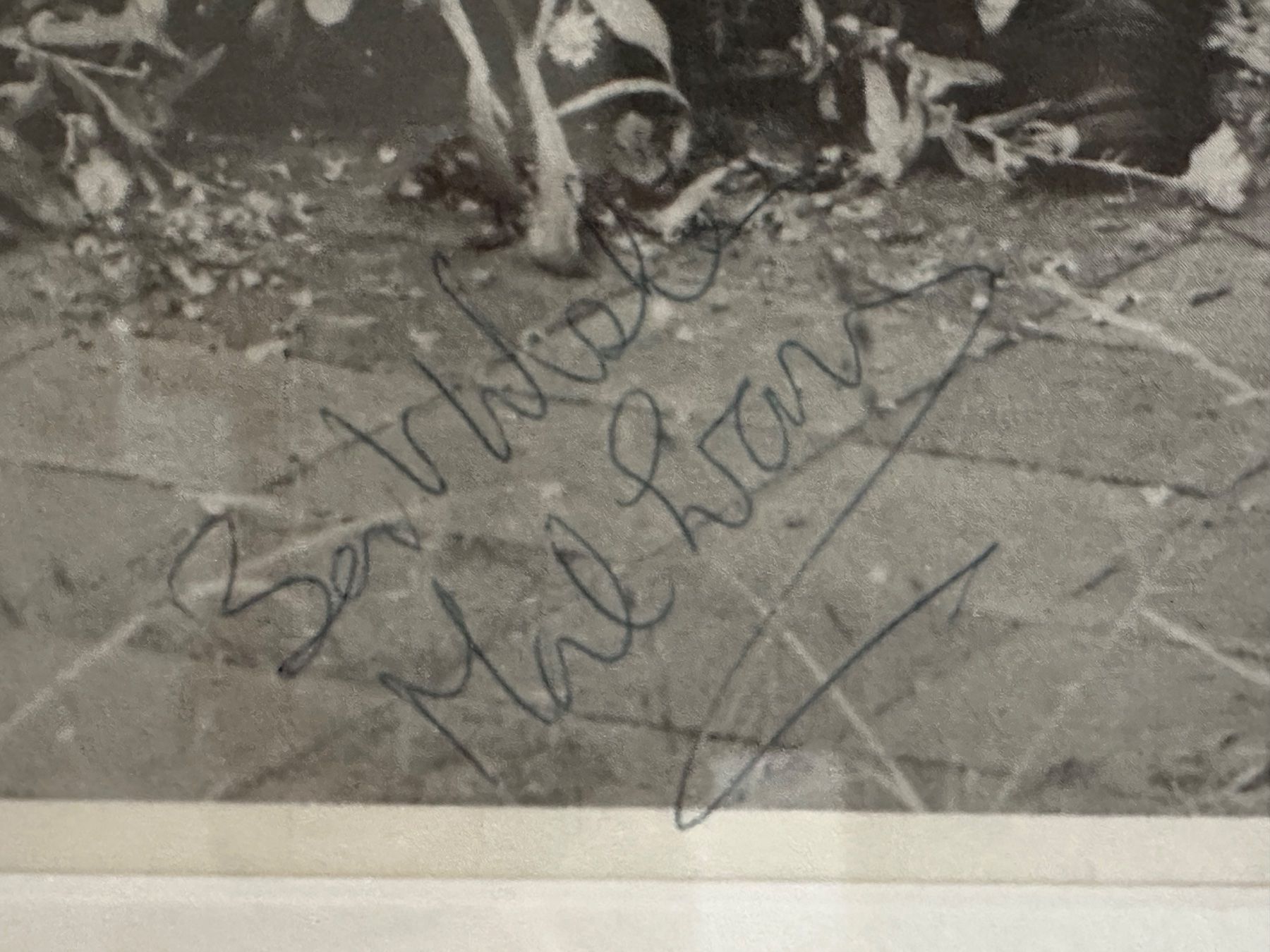 Autografi: The Beatles Bild mit Original Autogramm von Mal Evans – Usato da St. Gallen venduto da Sale_Ted 2