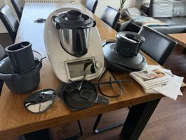 Thermomix TM6 mit viel Zubehör – Mixtopf muss ersetzt werden