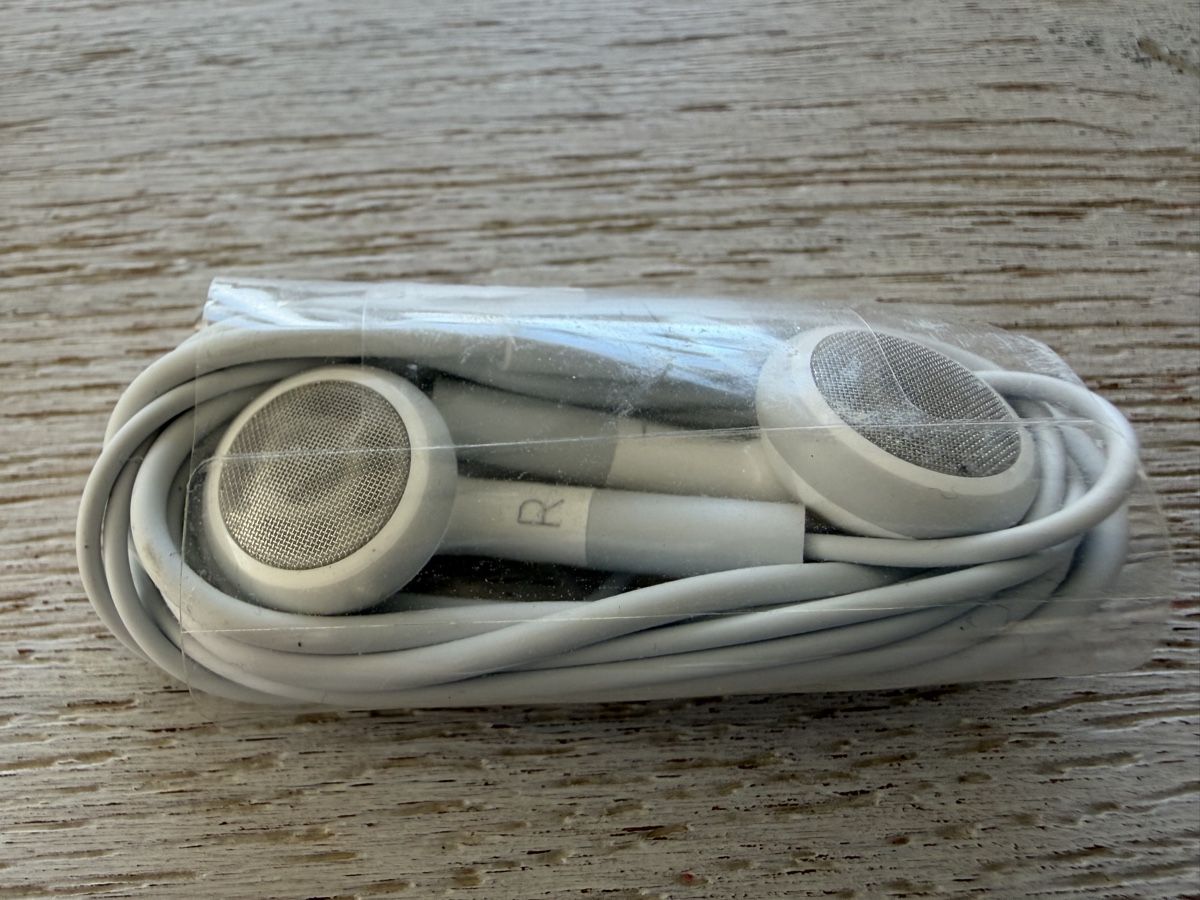 Cuffie: Kopfhörer in-ear weiss Neu – Nuovo (secondo la descrizione) da Adliswil venduto da Stardust11