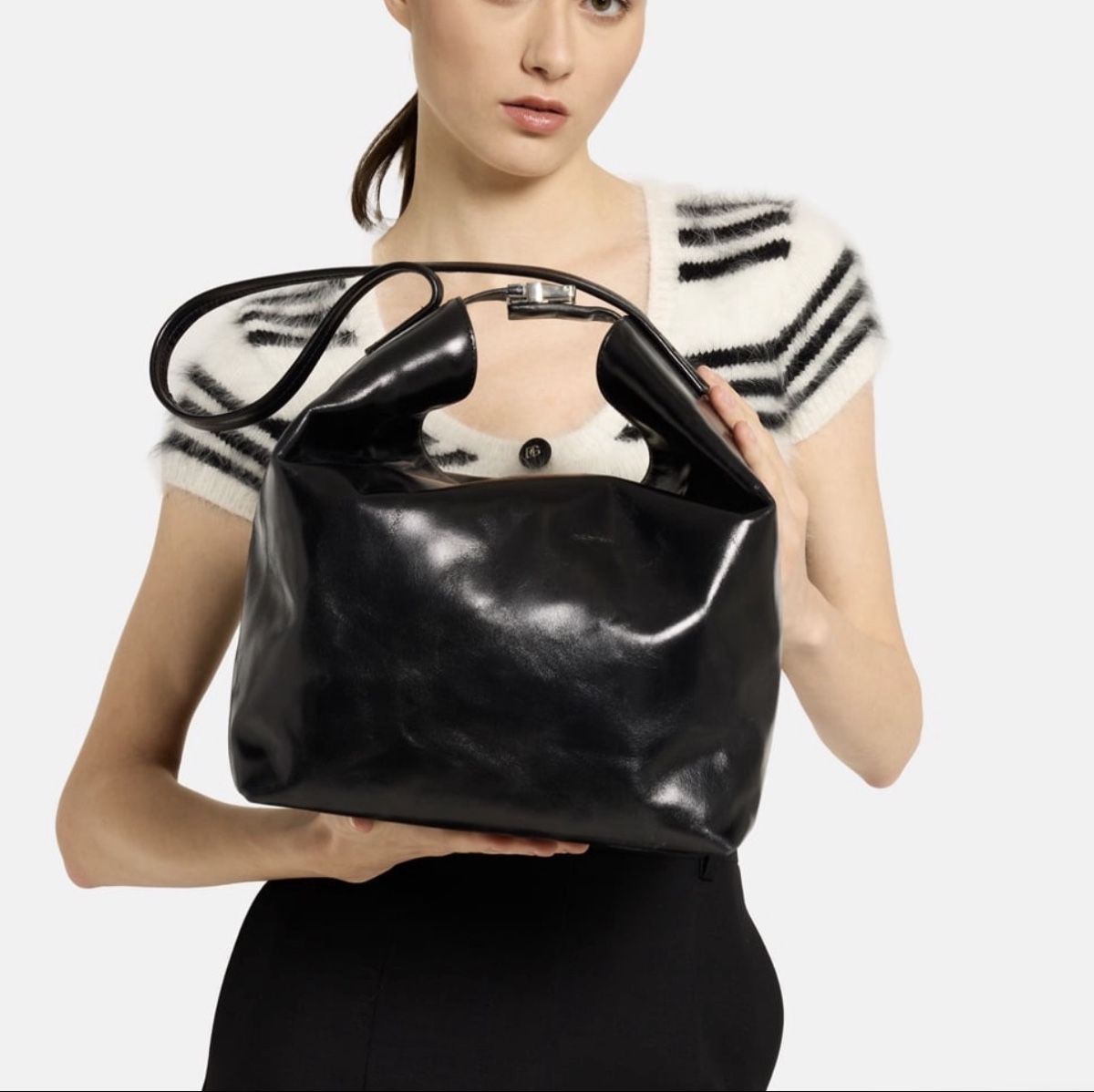 Borse da donna: By Far leather bag – Nuovo e nell'imballaggio originale da Paradiso venduto da viorea