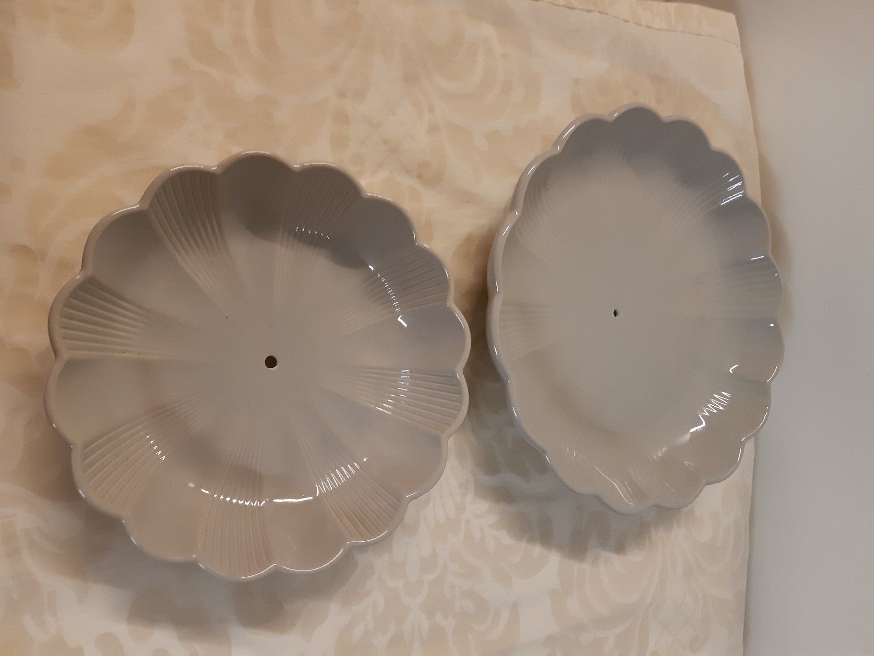 Piatti di portata: verschiedene grosse Etagere – Usato da Studen SZ venduto da Handwerkstatt9698 1