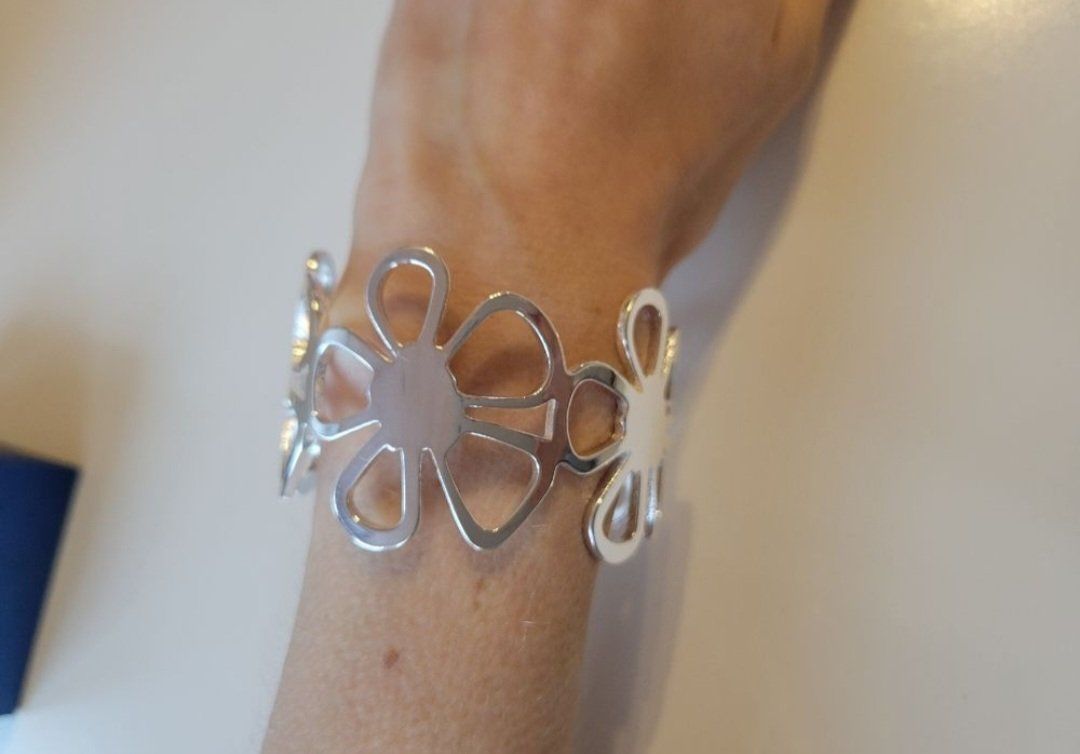 Armbänder & -reifen: Bracelet Manchette Argent – Gebraucht aus Bernex von Dariafr 4