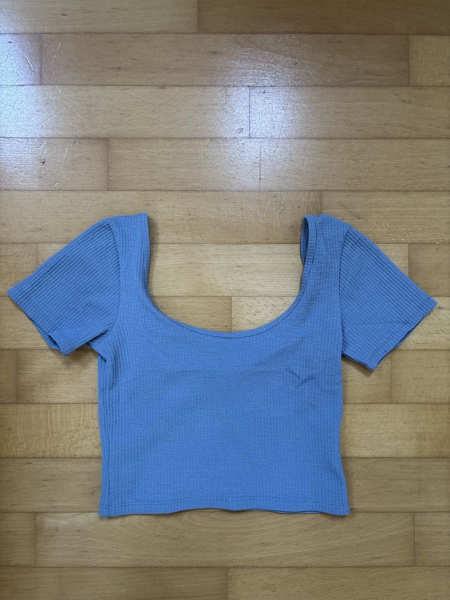 Top: Sommer Crop Top in Hellblau, Gerippt, Grösse S – Nuovo (secondo la descrizione) da Ehrendingen venduto da can_n7gv 3