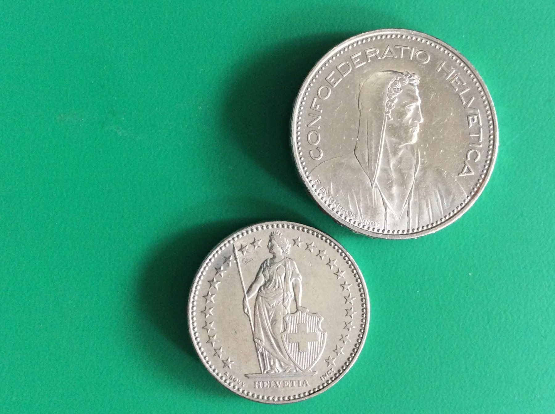 Alle Münzen: 5 + 2   Francs  2003 – Gebraucht aus Genève von pie_fh2d 1