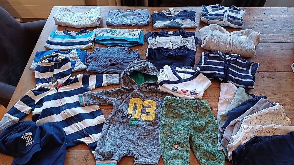 Ensembles coordonnés: Kleiderpaket Gr. 50/56 – D'occasion à Oberrieden par Raja011