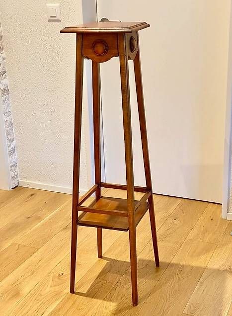 Autres articles pour la maison: Antiker Holzblumenständer – D'occasion à Niederwil AG par Aargau08 2