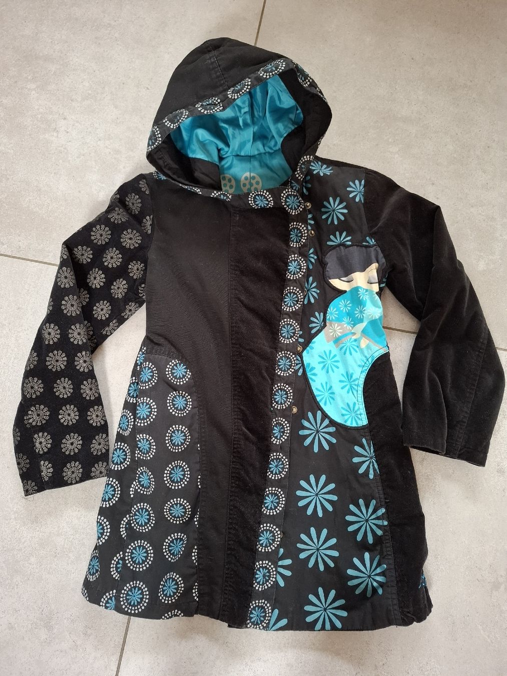 PAR AMOUR DES POUPEES : 1927-10 Manteau à pèlerine pour Bleuette