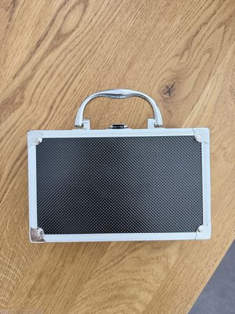 Kleiner Koffer Aluminium Schwarz Neu