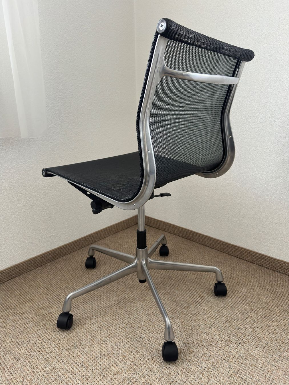 Vitra Chaises: Bürostuhl Vitra – D'occasion à Hittnau par LiLRabBbit 3