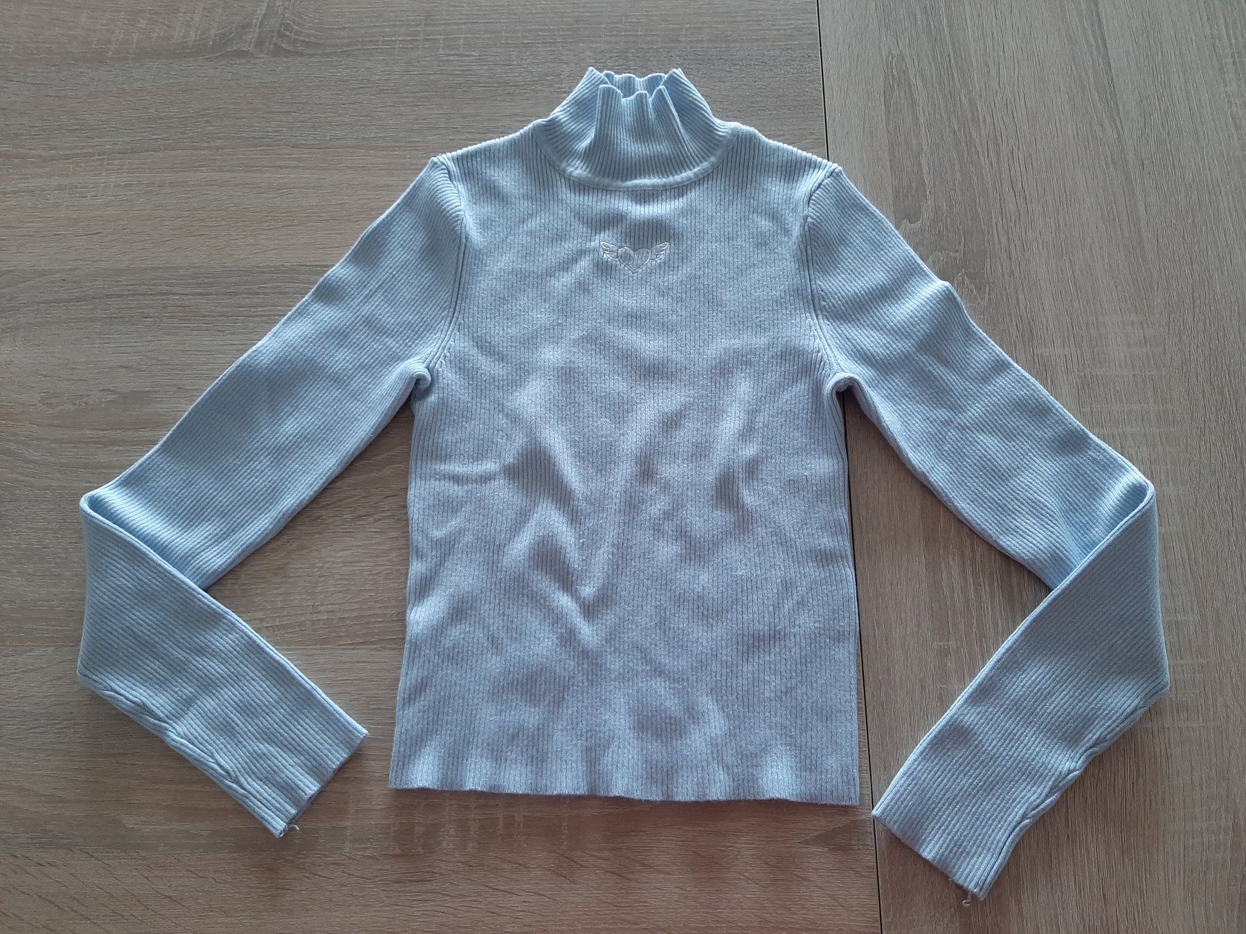 H&M Maglioni & Felpe: Pullover hellblau gerippt Gr. S, kurz geschnitten – Usato da Menziken venduto da Rien1