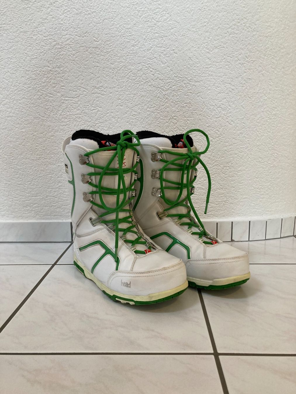 Head Board: Snowboard mit Boots von HEAD – Usato da Fribourg venduto da joel-schaller 2