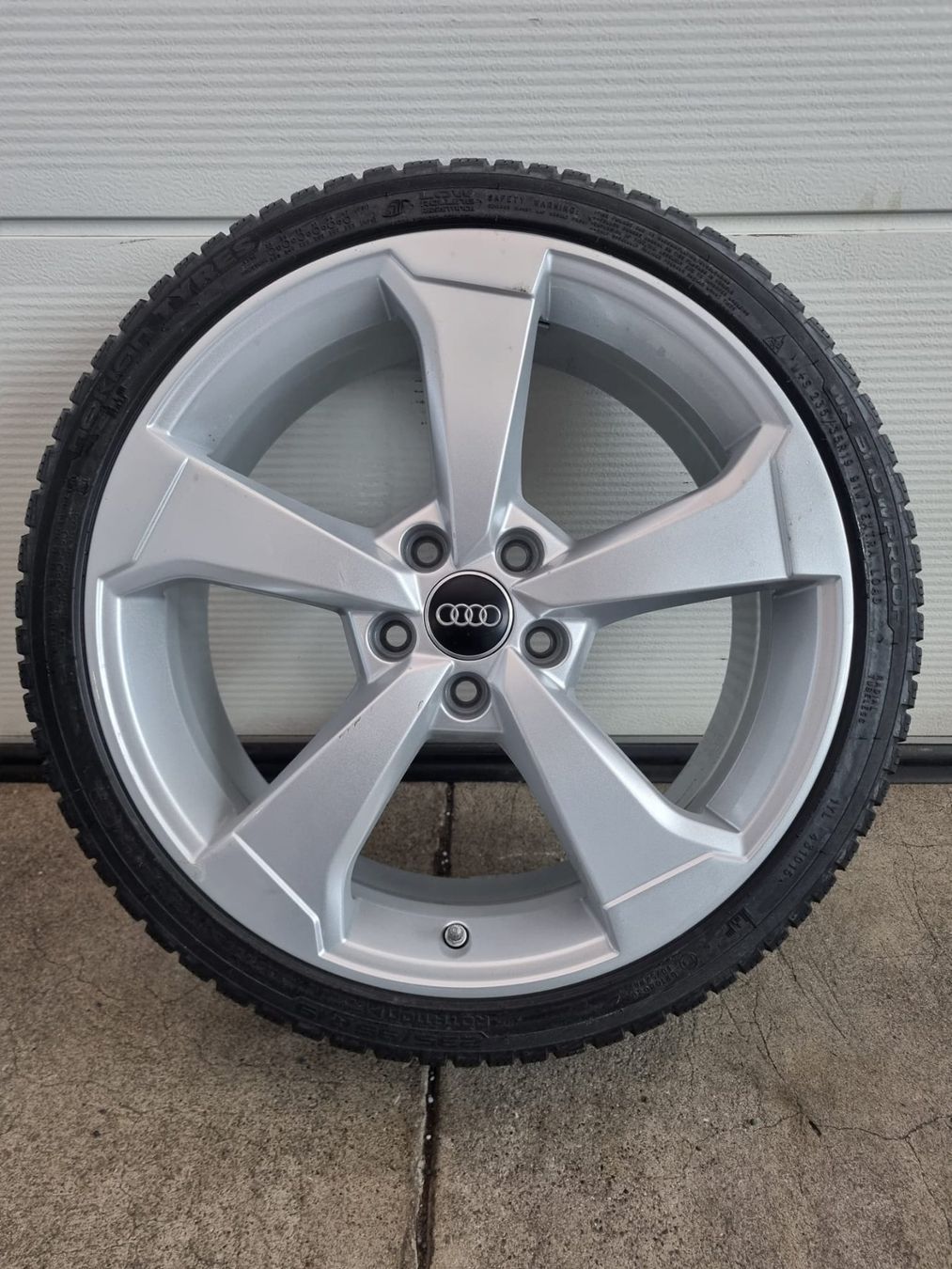Audi Pneus & Roues: Audi RS3 8V SB Winterräder – D'occasion à Kirchdorf AG par Cartastic_AG 4