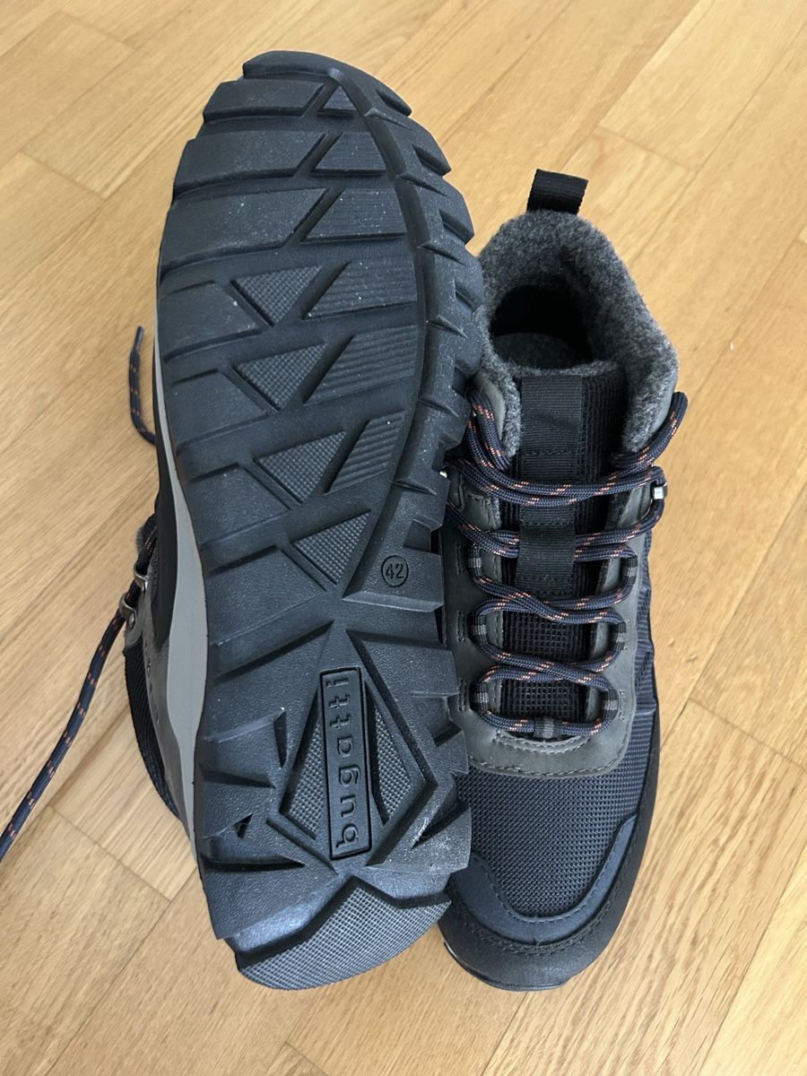 Bugatti Chaussures hommes: Herren Wanderschuhe Bugatti 42 Neu – Neuf (Voir description) à Embrach par Ladybug87 2