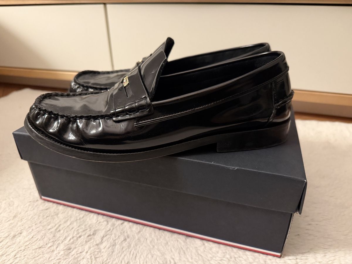 Tommy Hilfiger Scarpe da donna: Tommy Hilfiger Loafer 40 – Usato da Winterthur venduto da adi_sqz