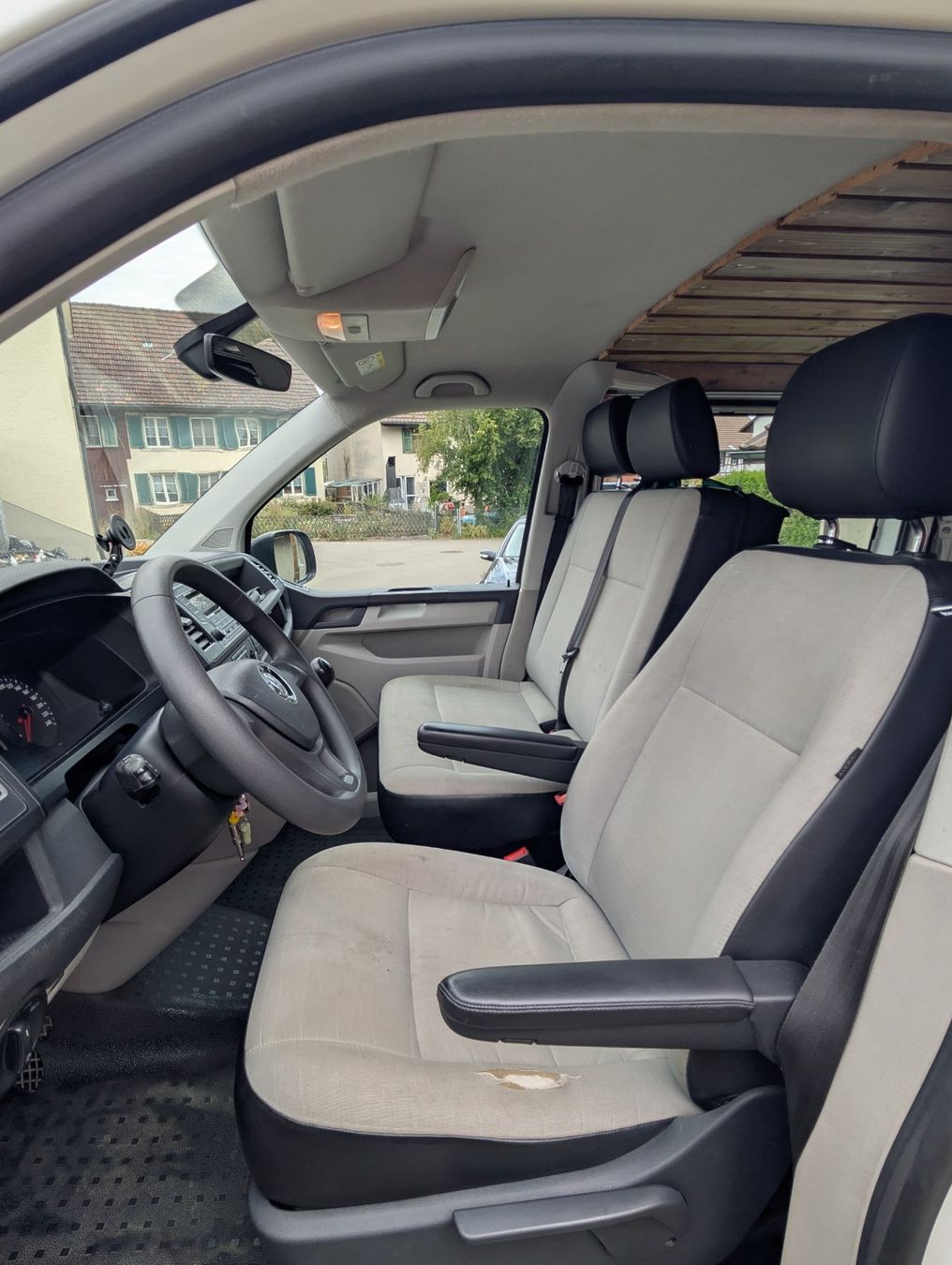 VW Veicoli da campeggio: VW T6 Camper – Usato da Menzengrüt venduto da sixtsense01 4