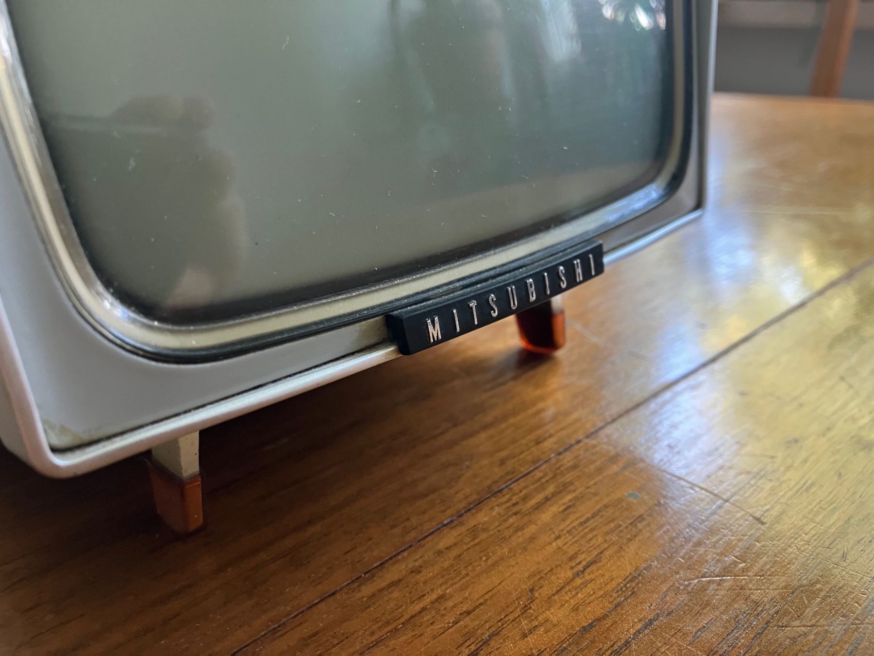 Televisori: Mitsubishi TV Gerät alt – Difettoso da Zürich venduto da Sophierecords 1
