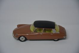 CITROEN DS 19 ,  CORGI TOYS , 1:43