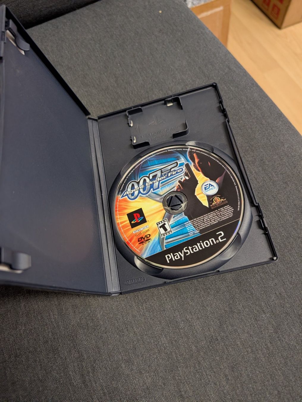 Giochi: 007 Agent under fire NTSC/USA Sony playstation 2 – Usato da Giubiasco venduto da Ticinerd 2