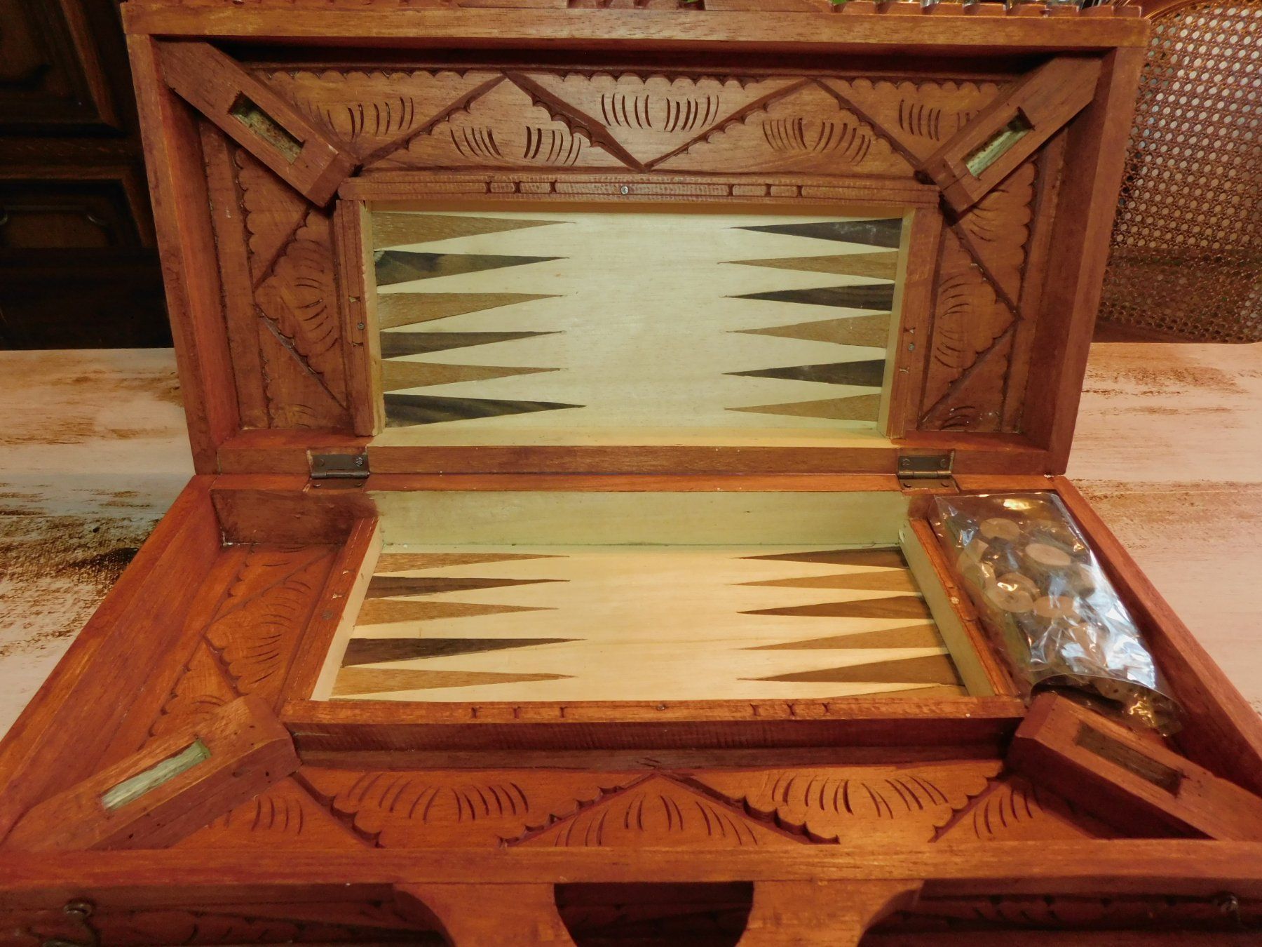 Jeux: Luxus Backgammon und Schachspiel / Holz – D'occasion à Emmenbrücke par Ulisse-22 1