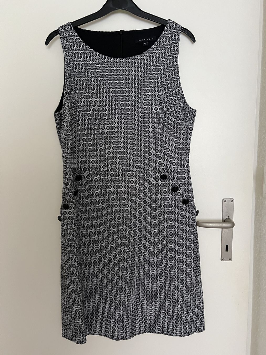 Kleider: TINTORETTO Kleid 40 – Gebraucht aus Horgen von linuxrp