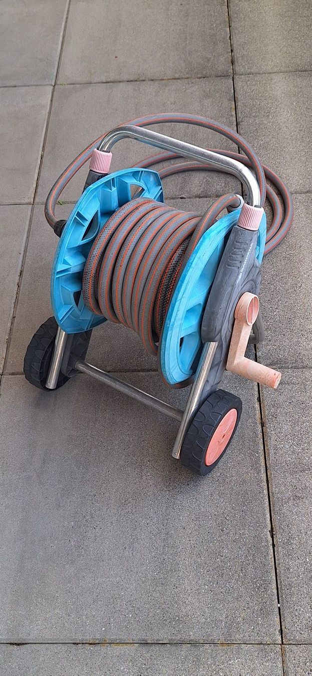 Gardena Tubi & Tubi flessibili: Schlauchwagen Garden – Usato da Gossau SG venduto da Aplamavo 1