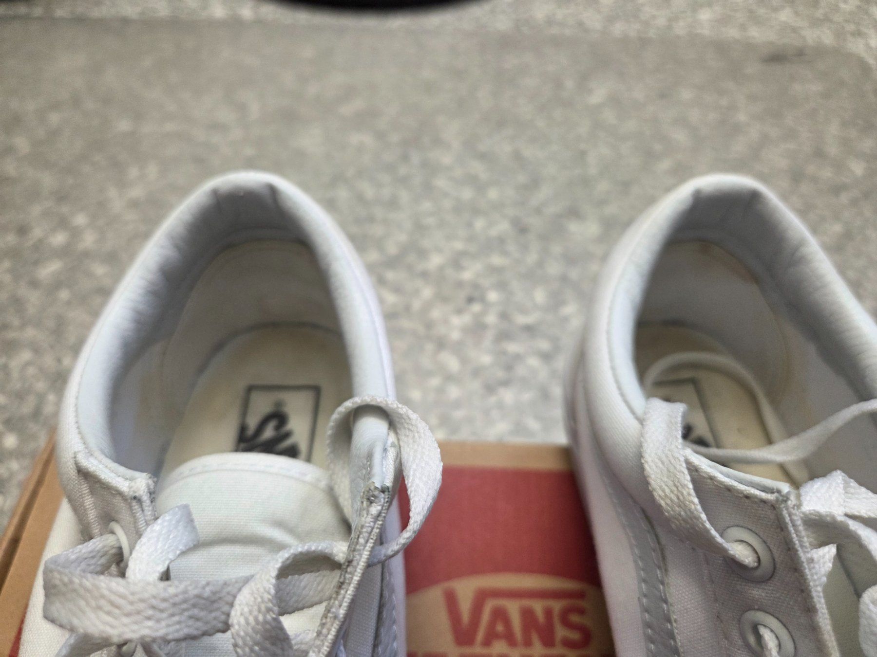 Vans Herrenschuhe: Vans Old Skool - True White 44 – Gebraucht aus Sempach Station von Miss_sixty6 3