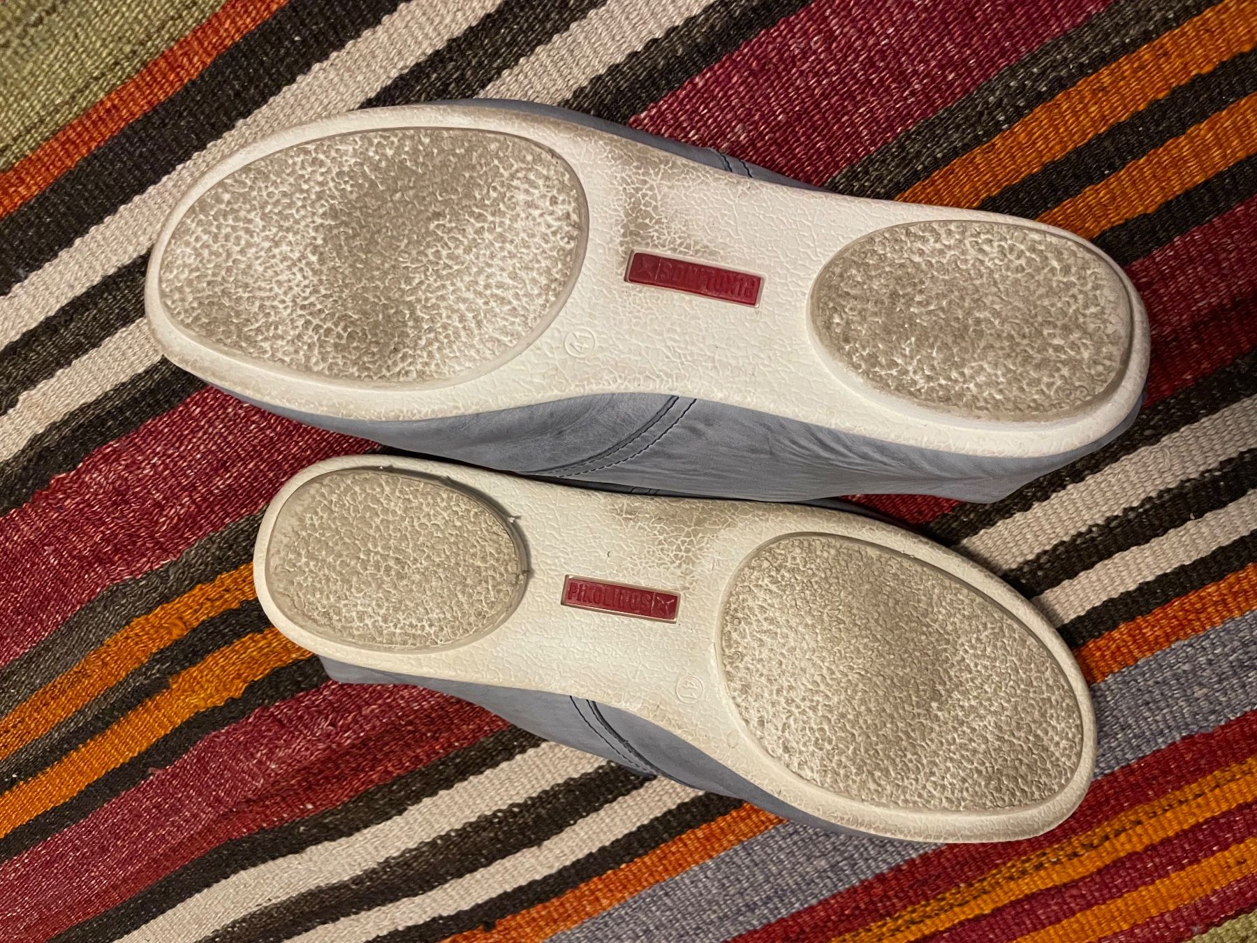 Pikolinos Scarpe da donna: Pikolinos hellblaue spanische Lederschuhe – Usato da Luzern venduto da Ninamb 2