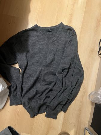 Herren Pullover grau V-Ausschnitt Grösse L gebraucht