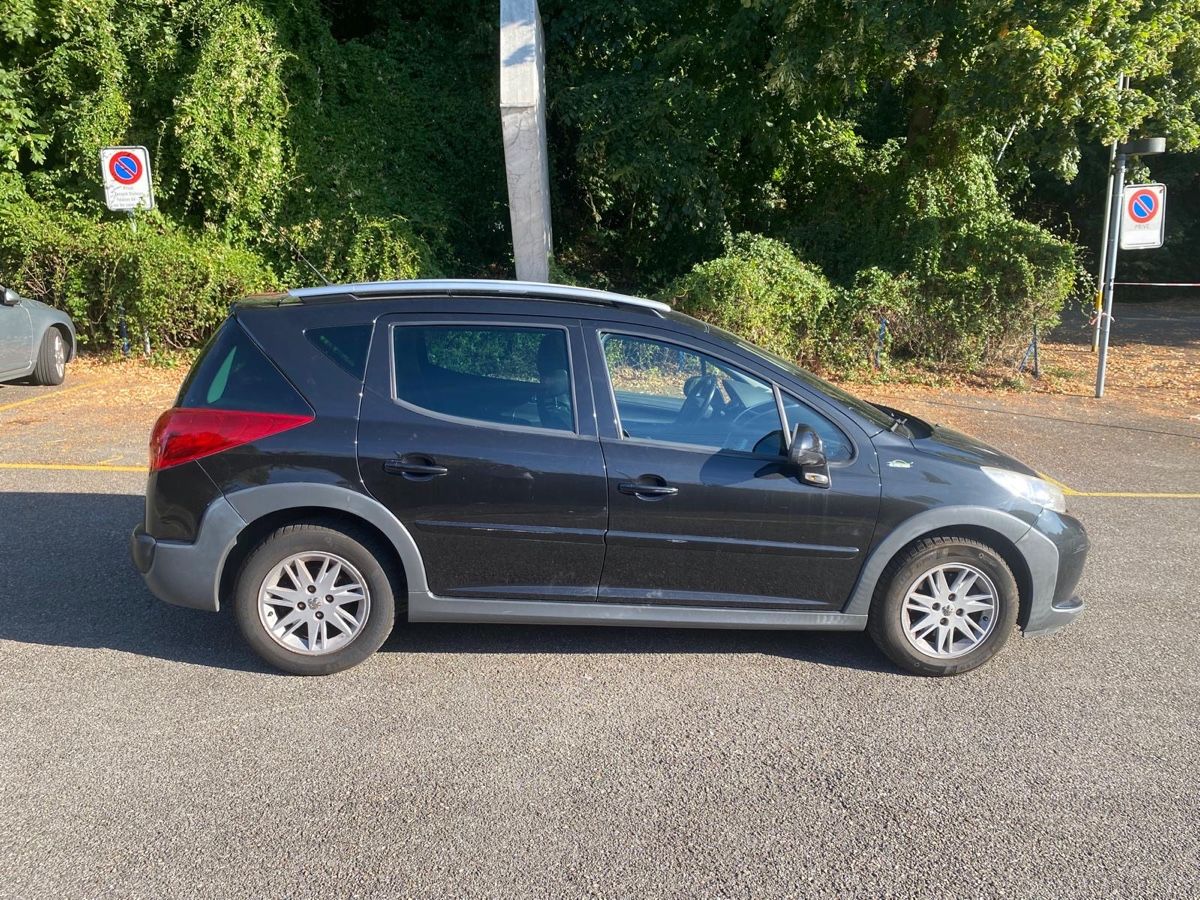 Peugeot Automobili: Peugeot 207  – Usato da Neuchâtel venduto da rye_yyh2 5