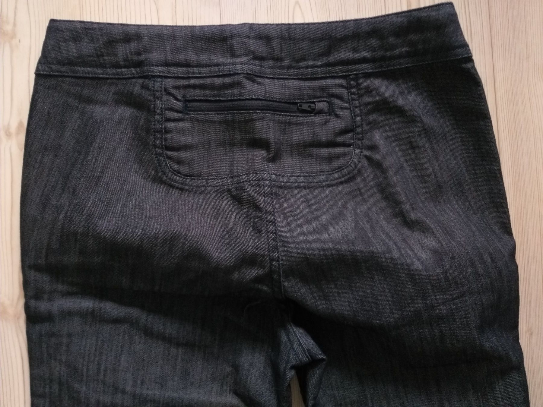 Jeans: HELLY HANSEN Jeans 7/8 taille / Grosse S – Neuf (Voir description) à Cossonay-ville par Super-Price-Quality 6